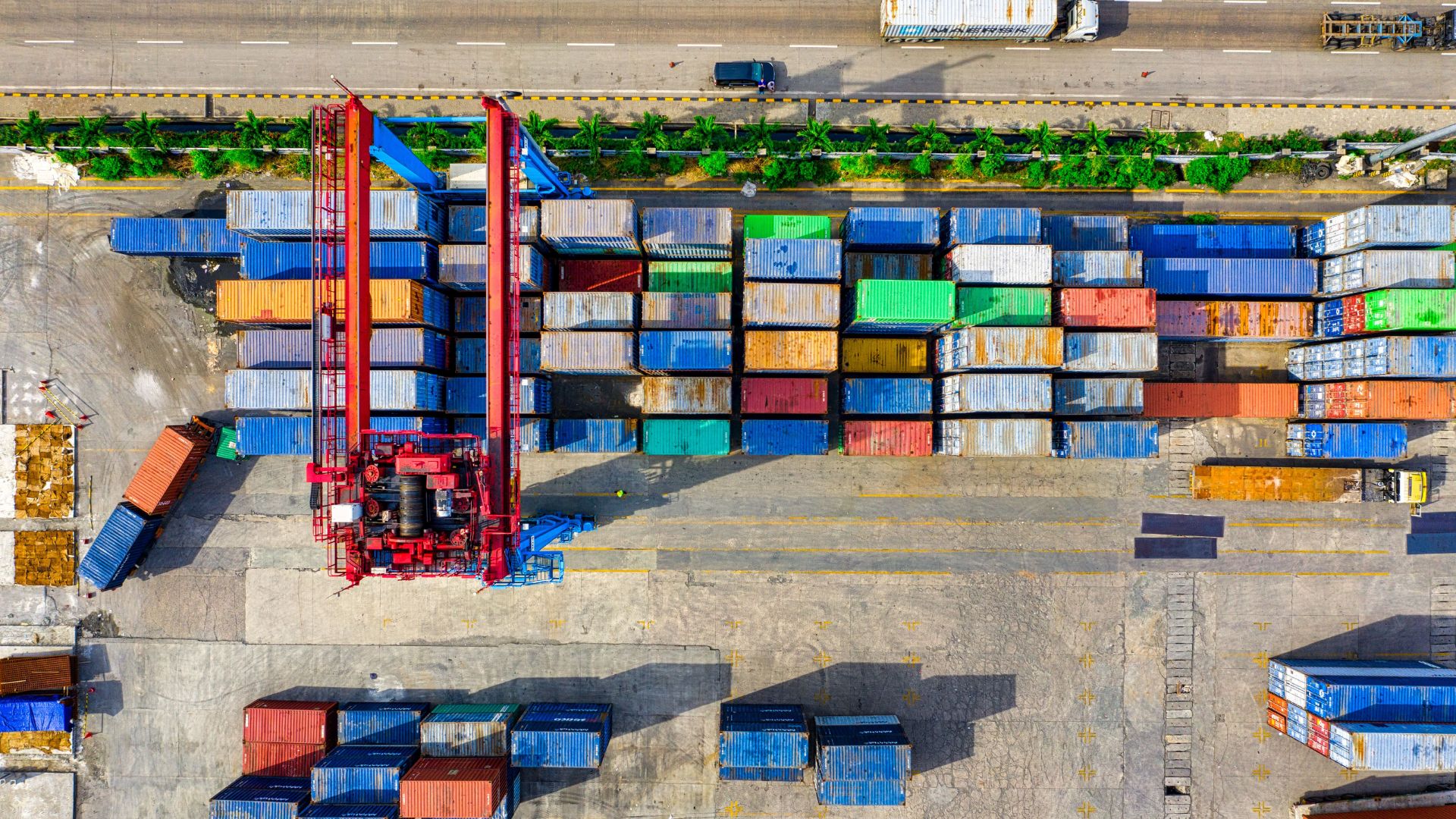 Choosing Between China and Vietnam for Manufacturing